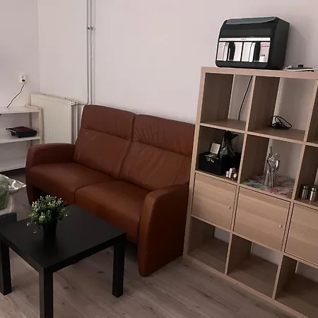 Homestay Assad And Naveera, Steekkant 40 Barendrecht